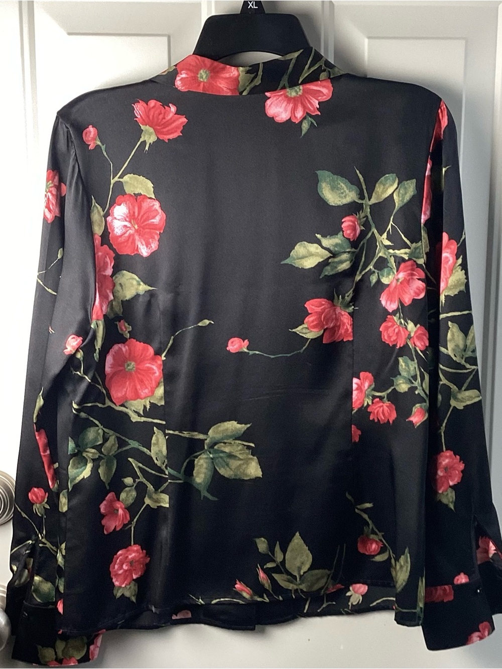 Kate Hill Black Floral Silk  Blouse with Red Roses - Picture 5 of 7